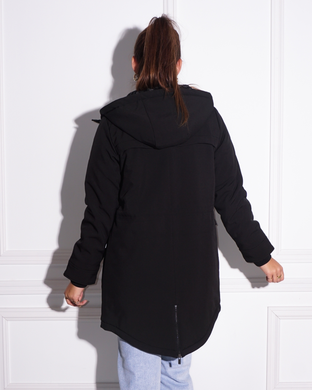 ZWARTE WATERAFSTOTENDE PARKA JAS 
