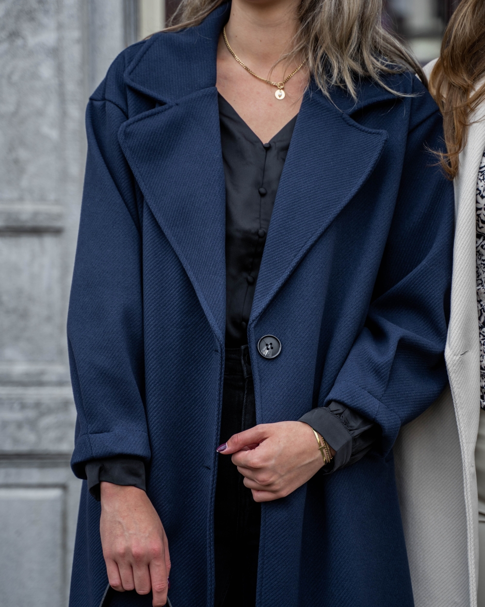 LANGE MANTEL DONKERBLAUW
