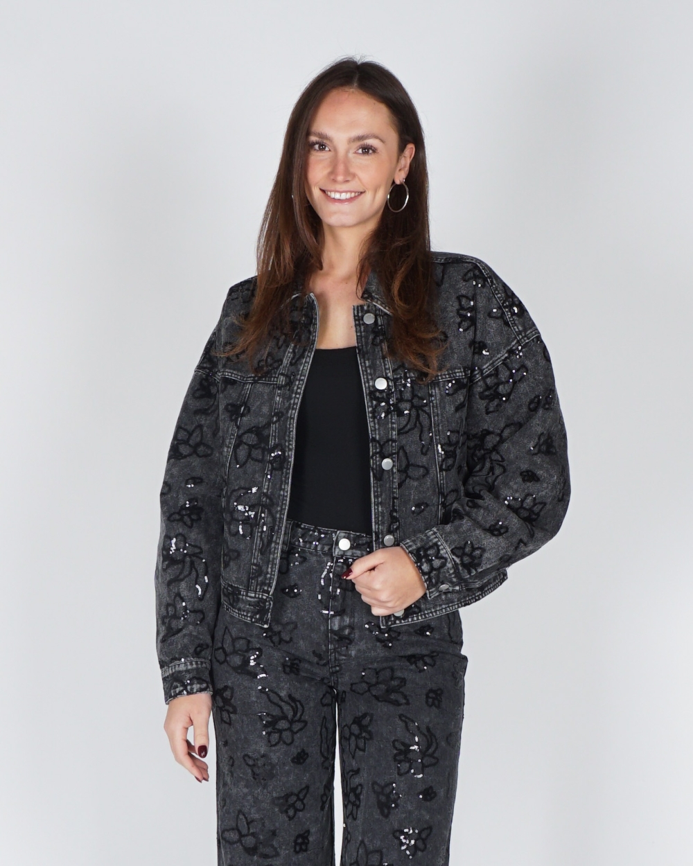 DENIM JACKET LOUK ZWART
