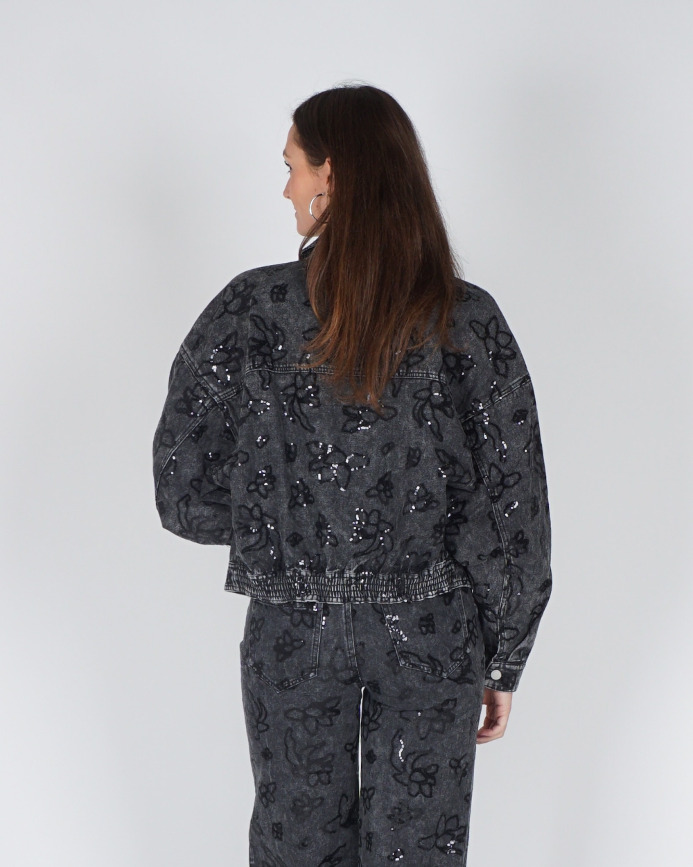 DENIM JACKET LOUK ZWART