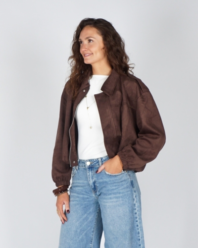 SUEDE JASJE NAOMI BRUIN