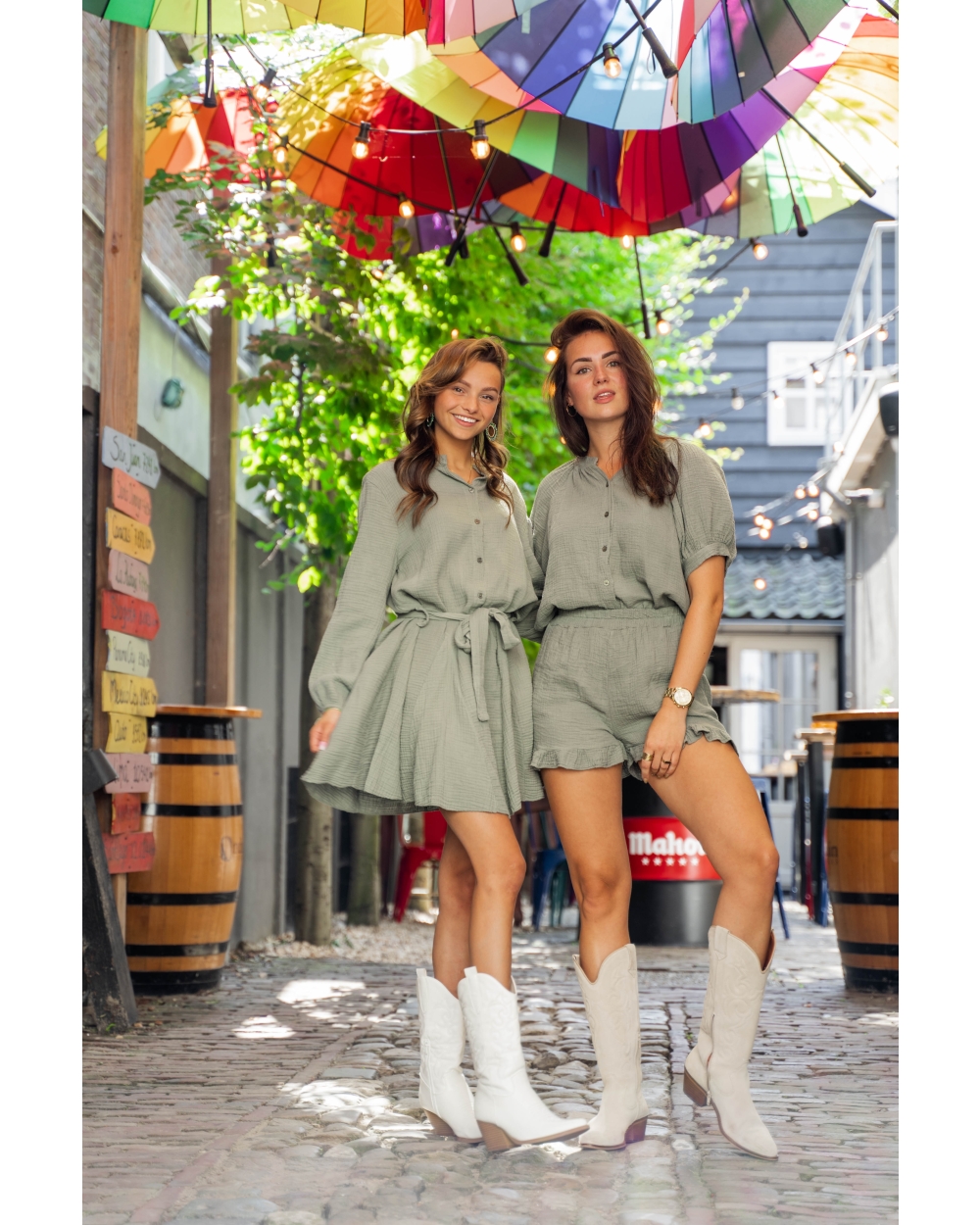 SOFIA MOUSSELINE JURK OLIJF GROEN