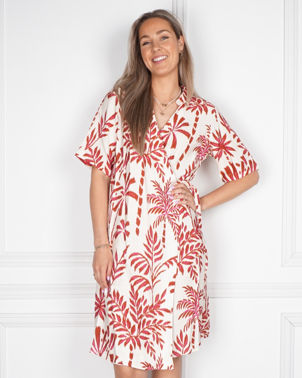 JURK MET PRINT ECRU/ROOD