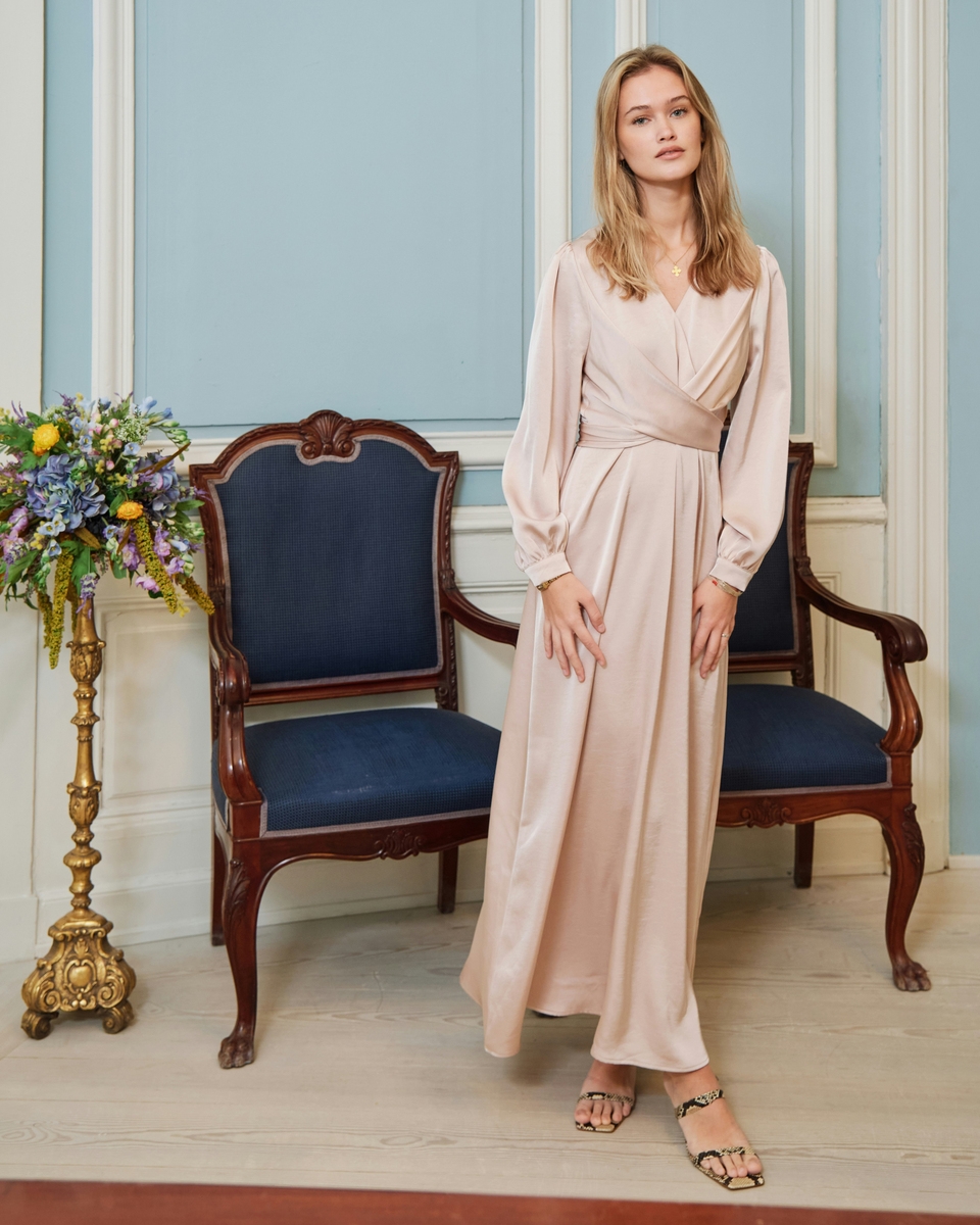 JURK BRETTI SATIJN BEIGE