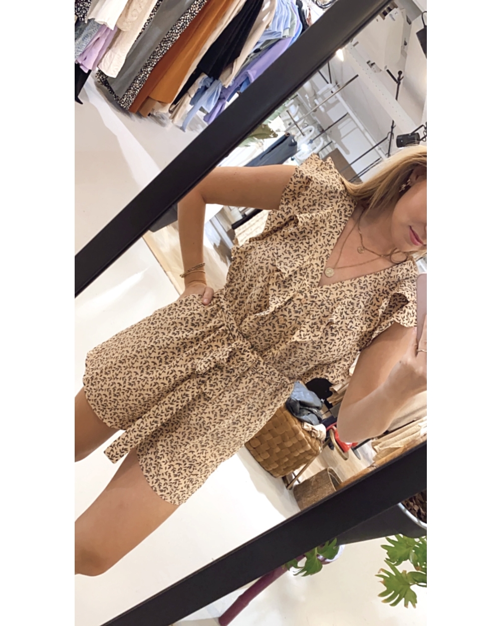 Gossip PLAYSUIT MET PRINT & RUFFLES Beige