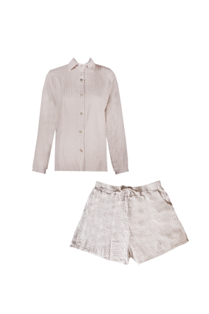Beige 