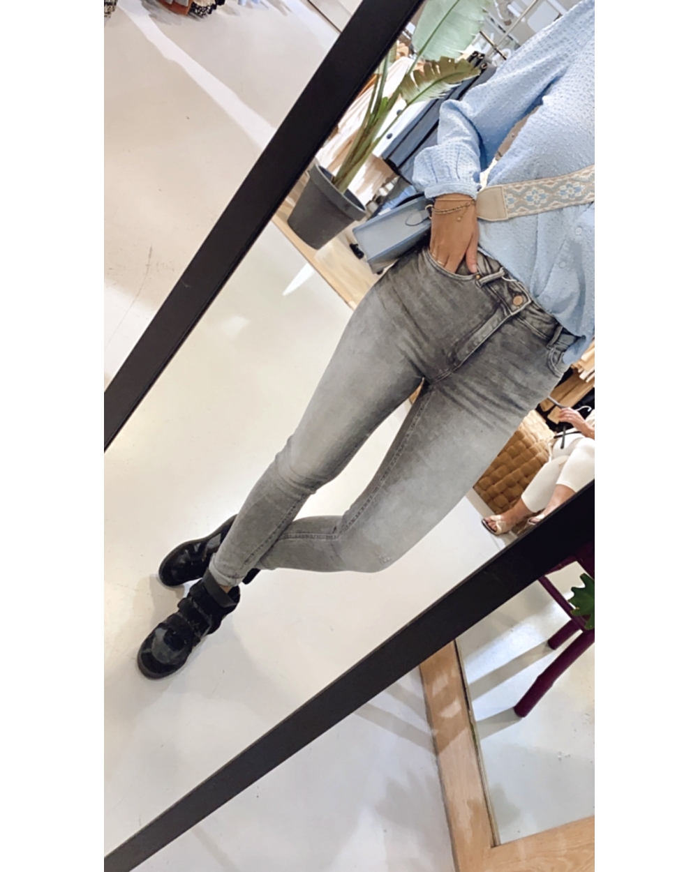 PAOLA HIGHWAIST SKINNY JEANS 