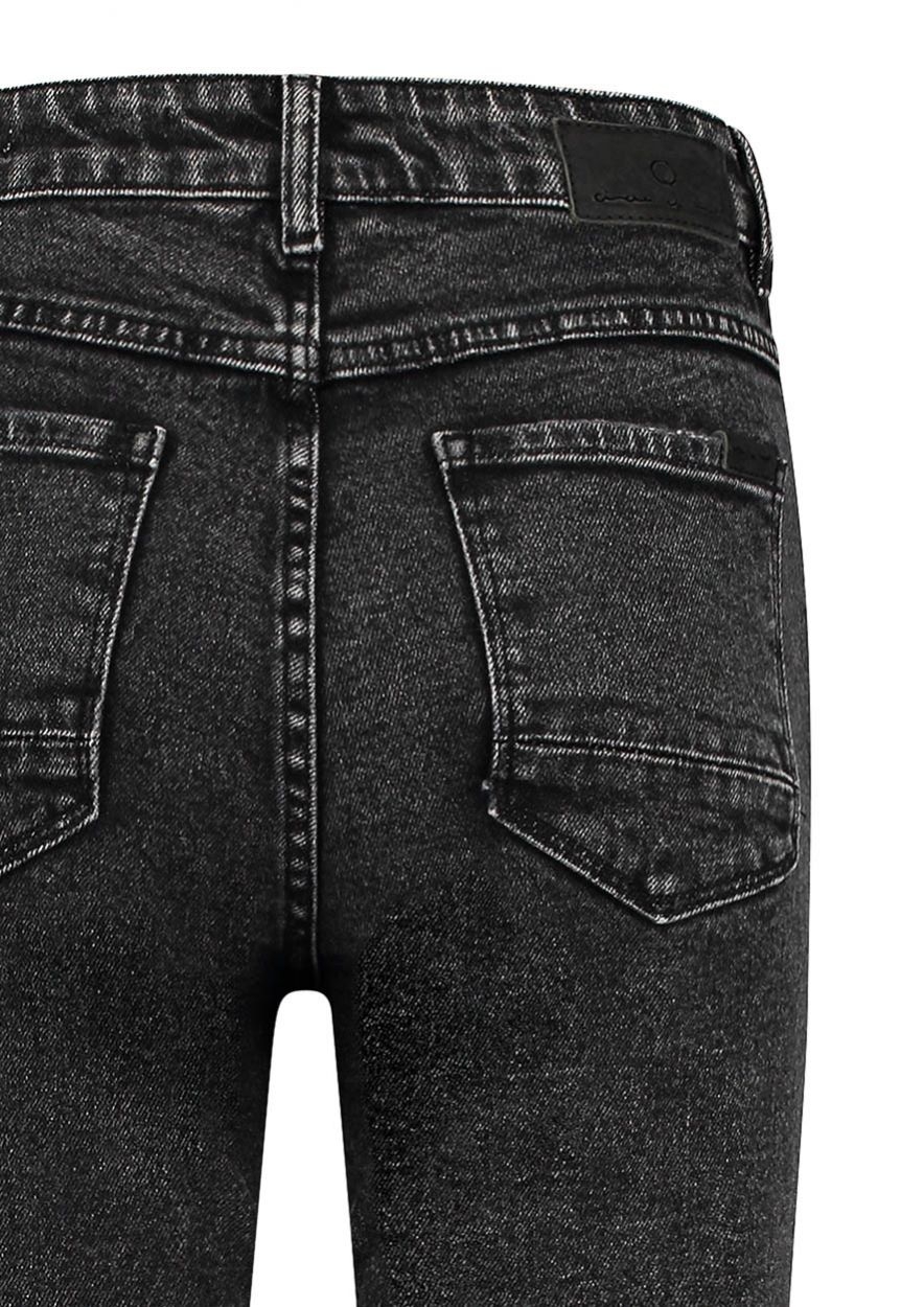 CHLOE ZWARTE HIGH-WAIST MOM JEANS 