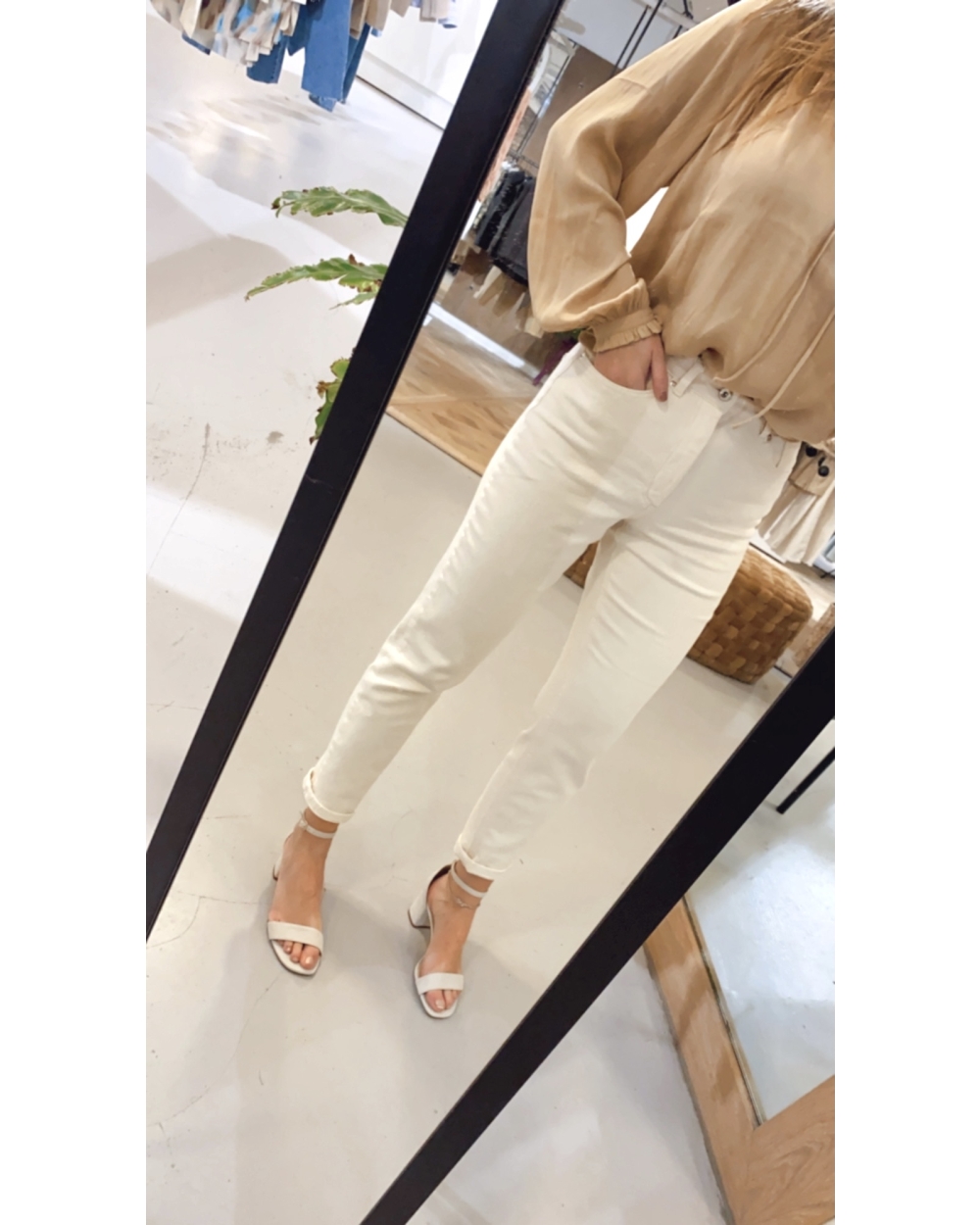 VENEDA LIFE MOM JEANS BEIGE