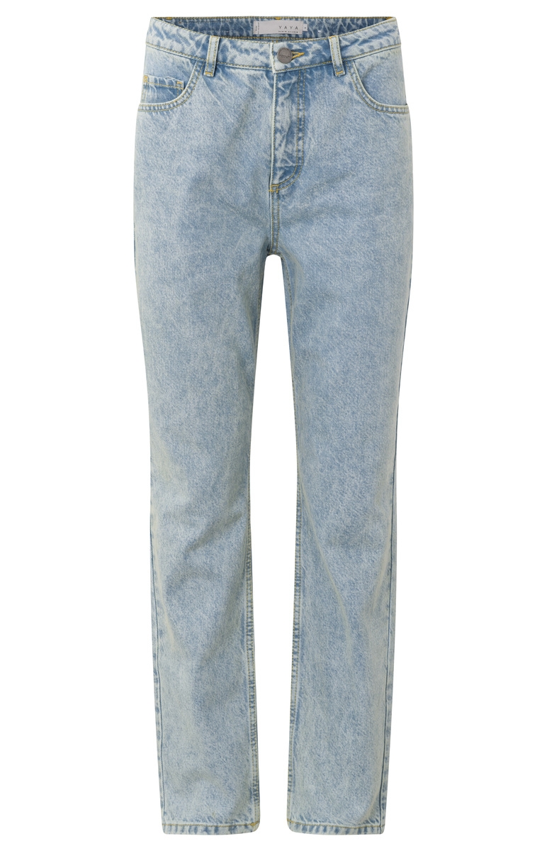 BOYFRIEND JEANS 
