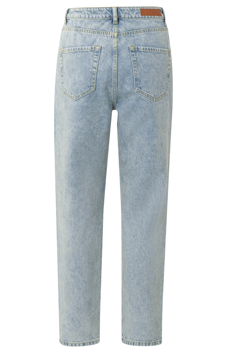 BOYFRIEND JEANS 