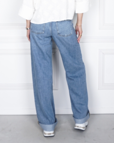 JEANS MET WIJDE PIJPEN EN OMSLAG ZOOM BLAUW