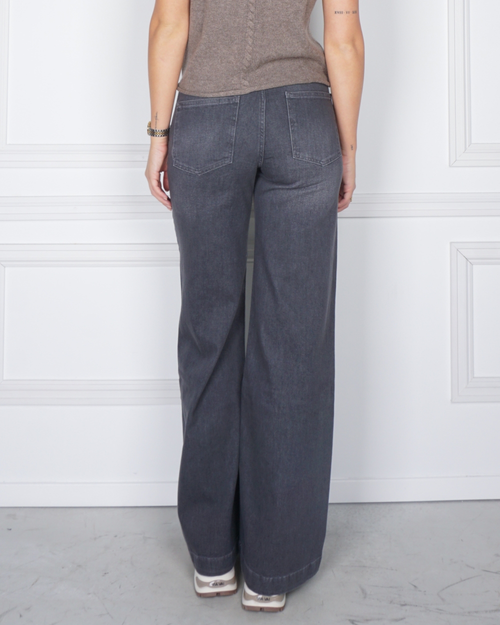 WIDE LEG JEANS LENGTE 34 GRIJS