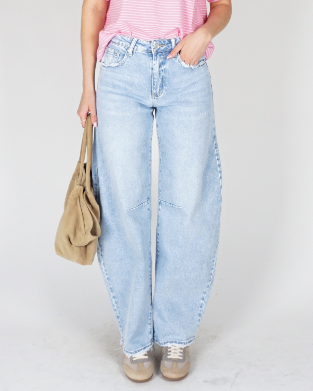 BARREL JEANS LICHTBLAUW