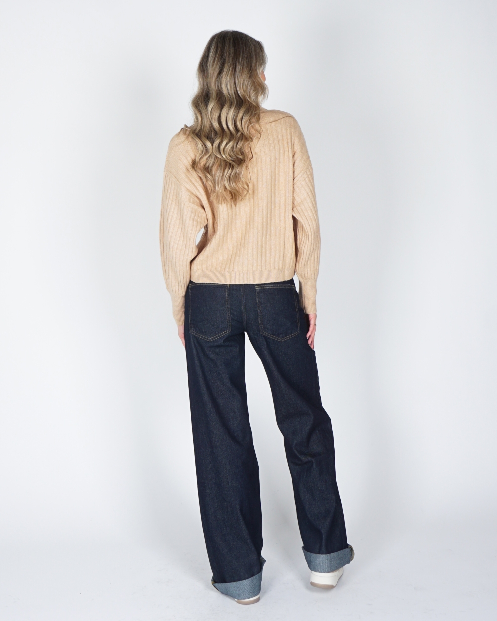 LOOSE FIT DENIM MET OMGESLAGEN ZOOM