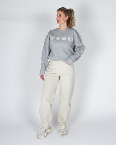 BARREL JEANS MET NAADDETAILS ECRU