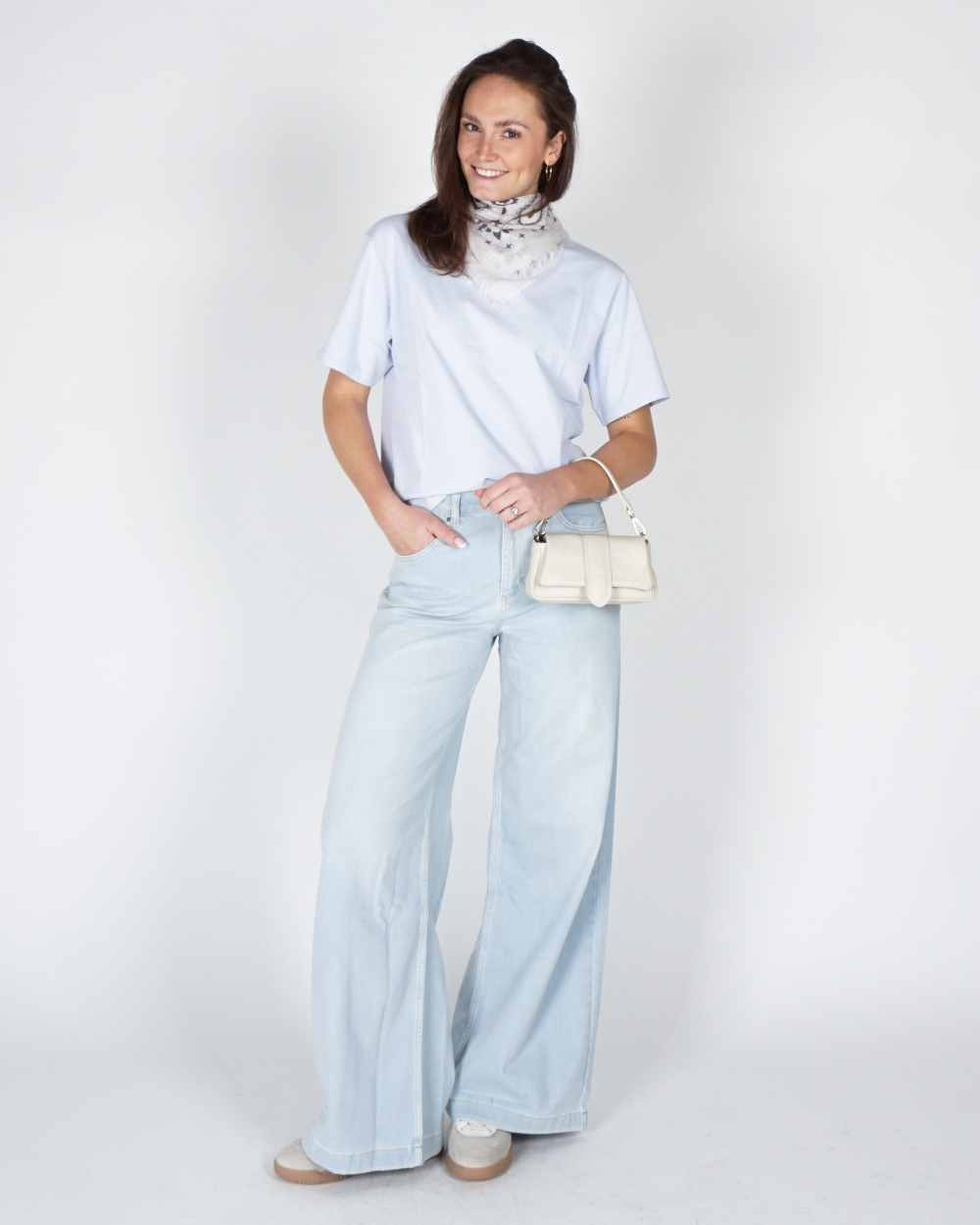 HIGH WAIST JEANS LICHT BLAUW L34