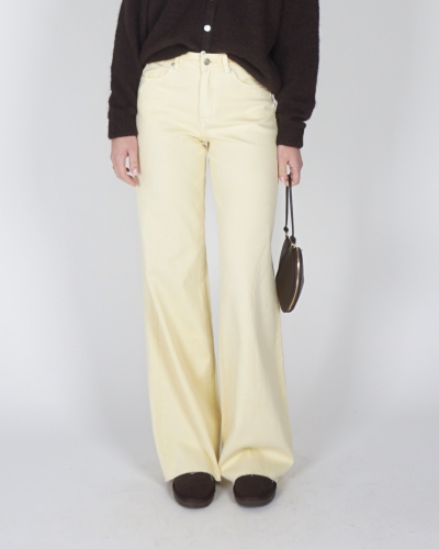EXTRA TALL WIDE LEG JEANS LICHT GEEL
