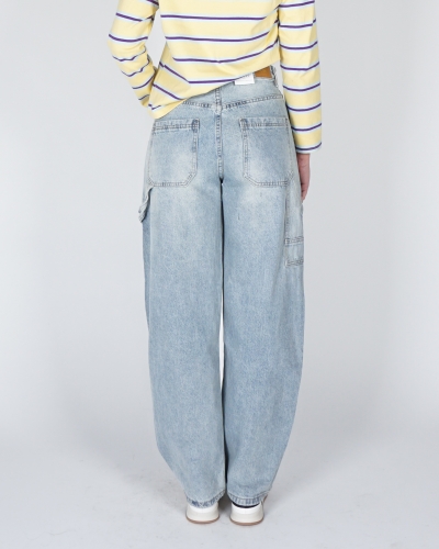 BALLOON JEANS LICHT BLAUW MET CARGODETAIL
