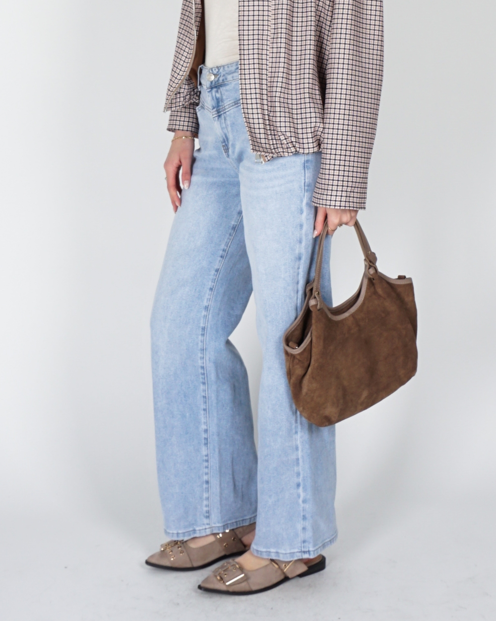 STRAIGHT JEANS MET DETAILS