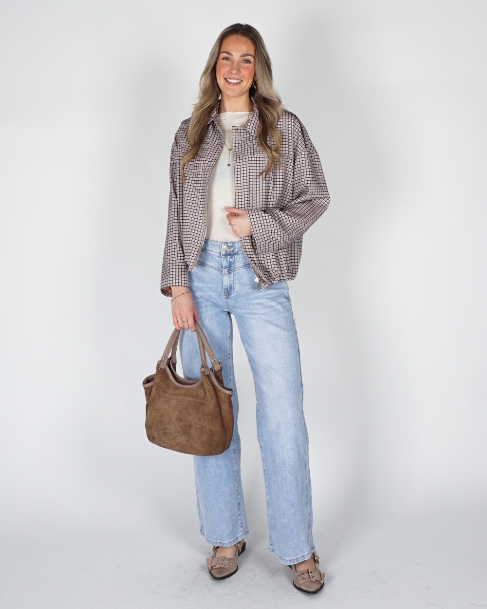 STRAIGHT JEANS MET DETAILS