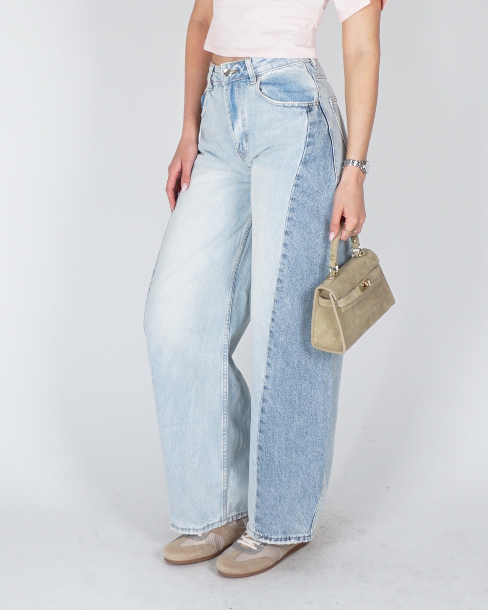 BALLON FIT JEANS CONTRAST BLAUW