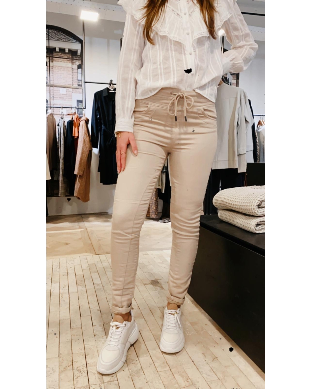 Nukus MAUD JOGGPANTS Zand