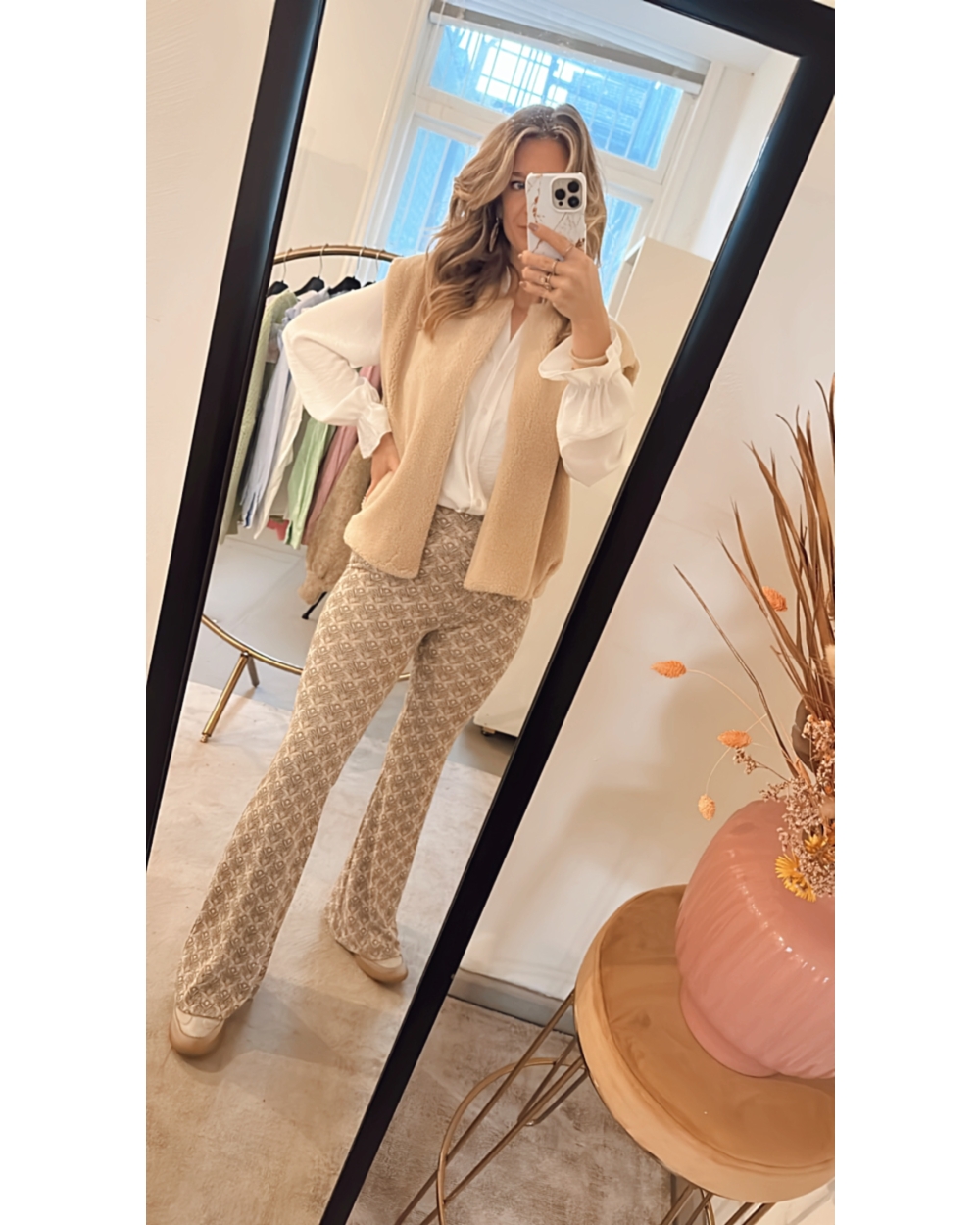 ALISA SOFT FLARED BEIGE