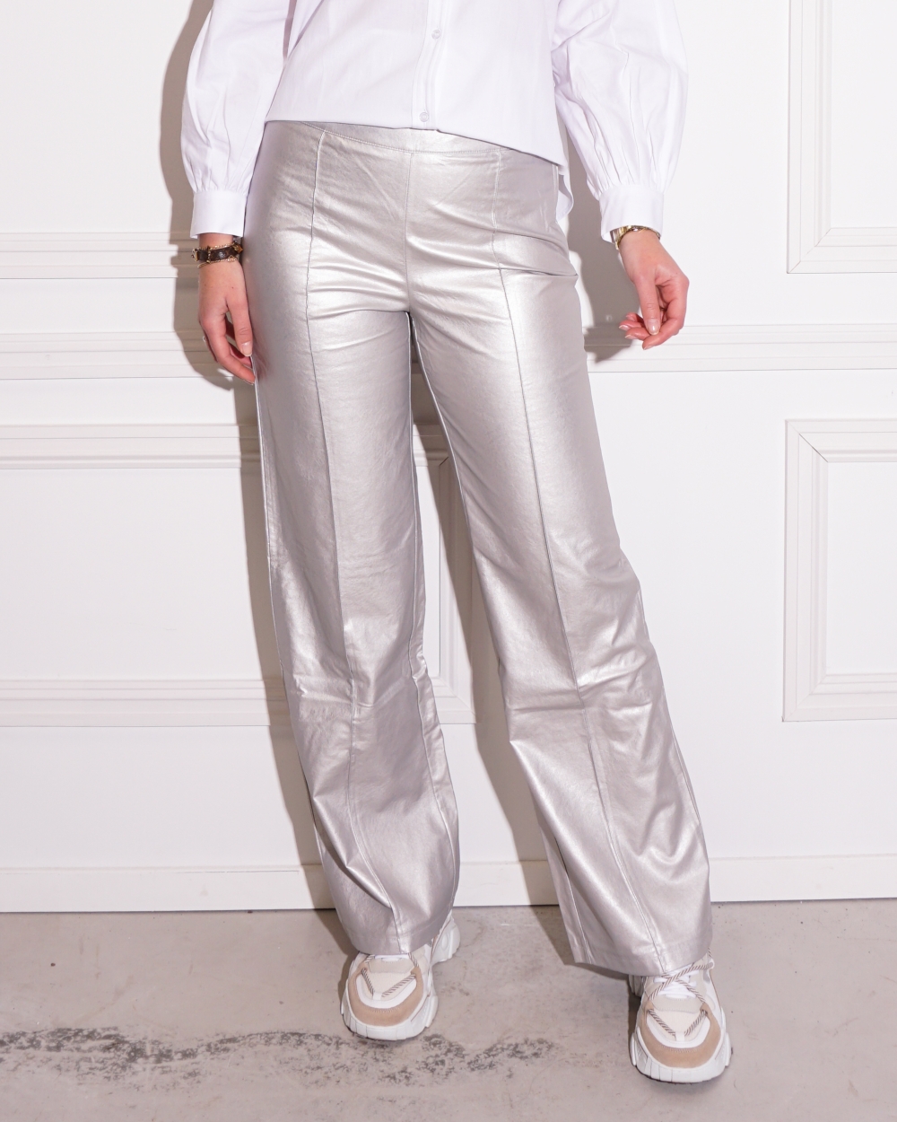 METALLIC LEREN BROEK ZILVER