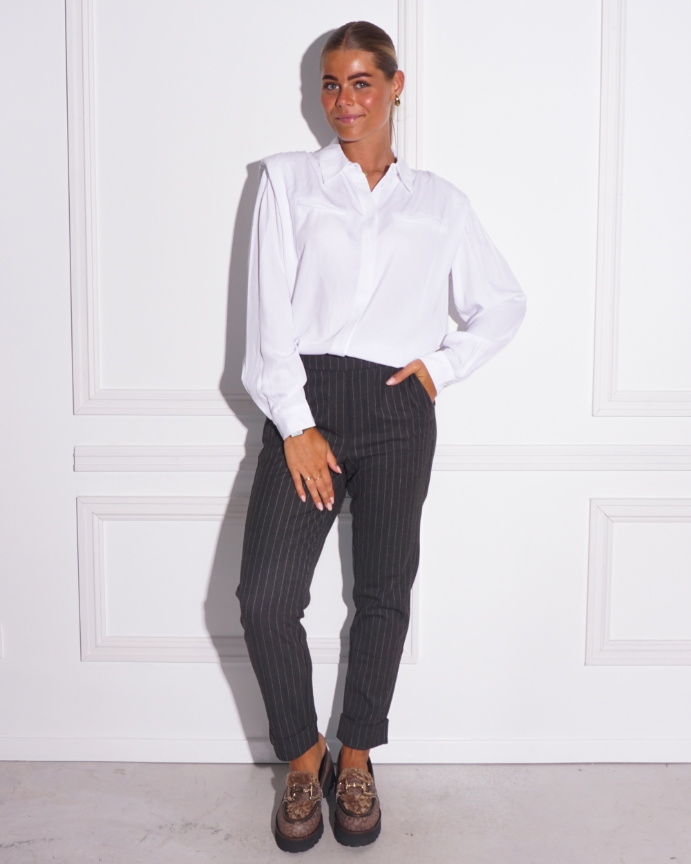 KRIJTSTREEP PANTALON ANTRACITE