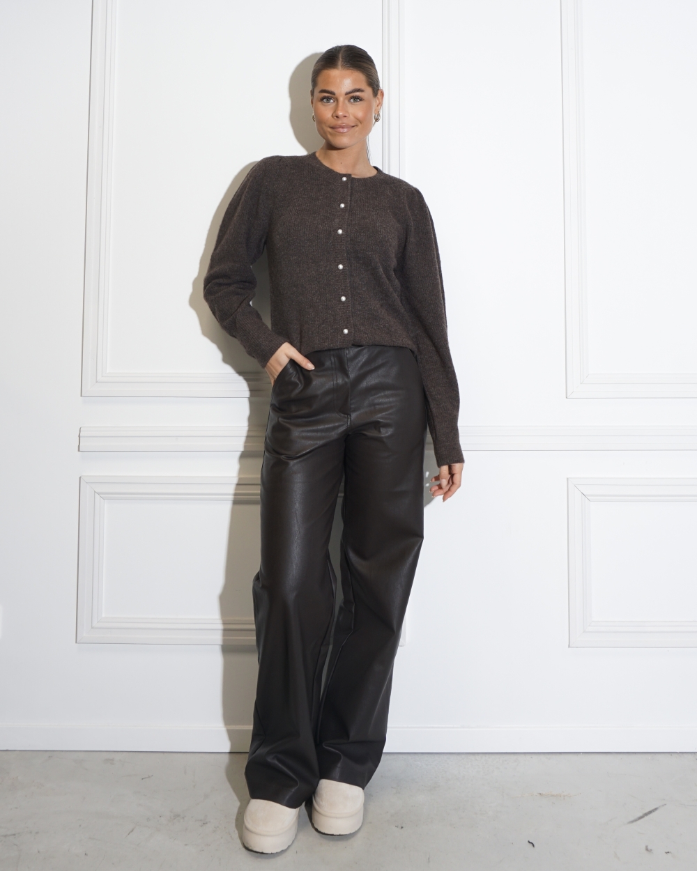 BROEK PINUR FAUX LEATHER BRUIN