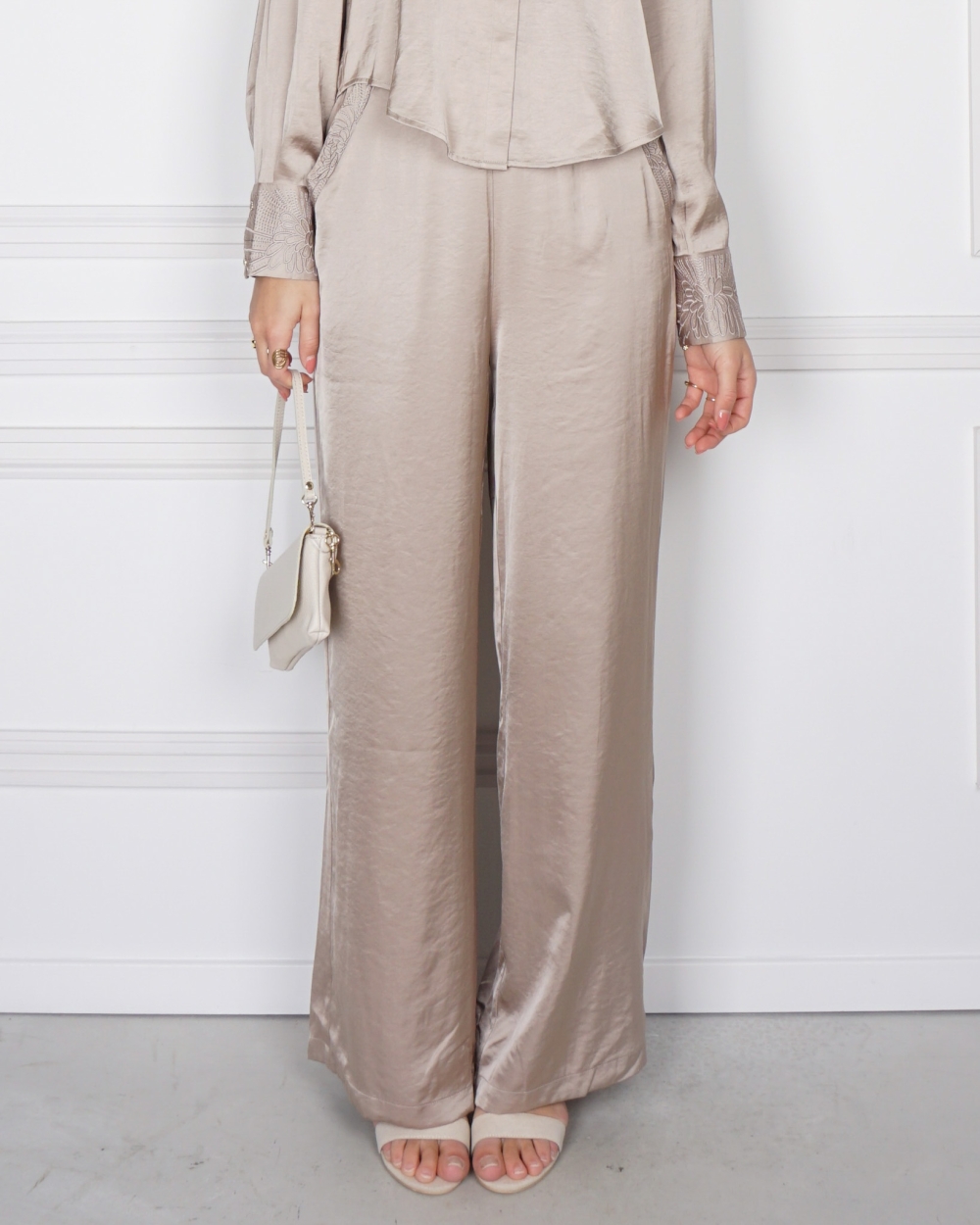 PANTS JOSEPHINE SATIN TAUPE