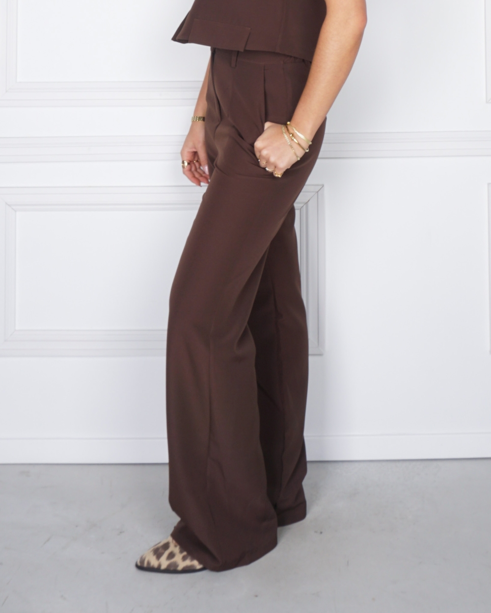 PANTALON NOVA DONKER BRUIN