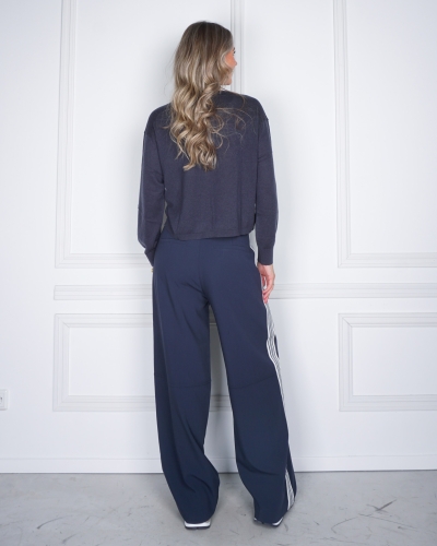BROEK MET STREPEN AAN DE ZIJKANT DONKER BLAUW