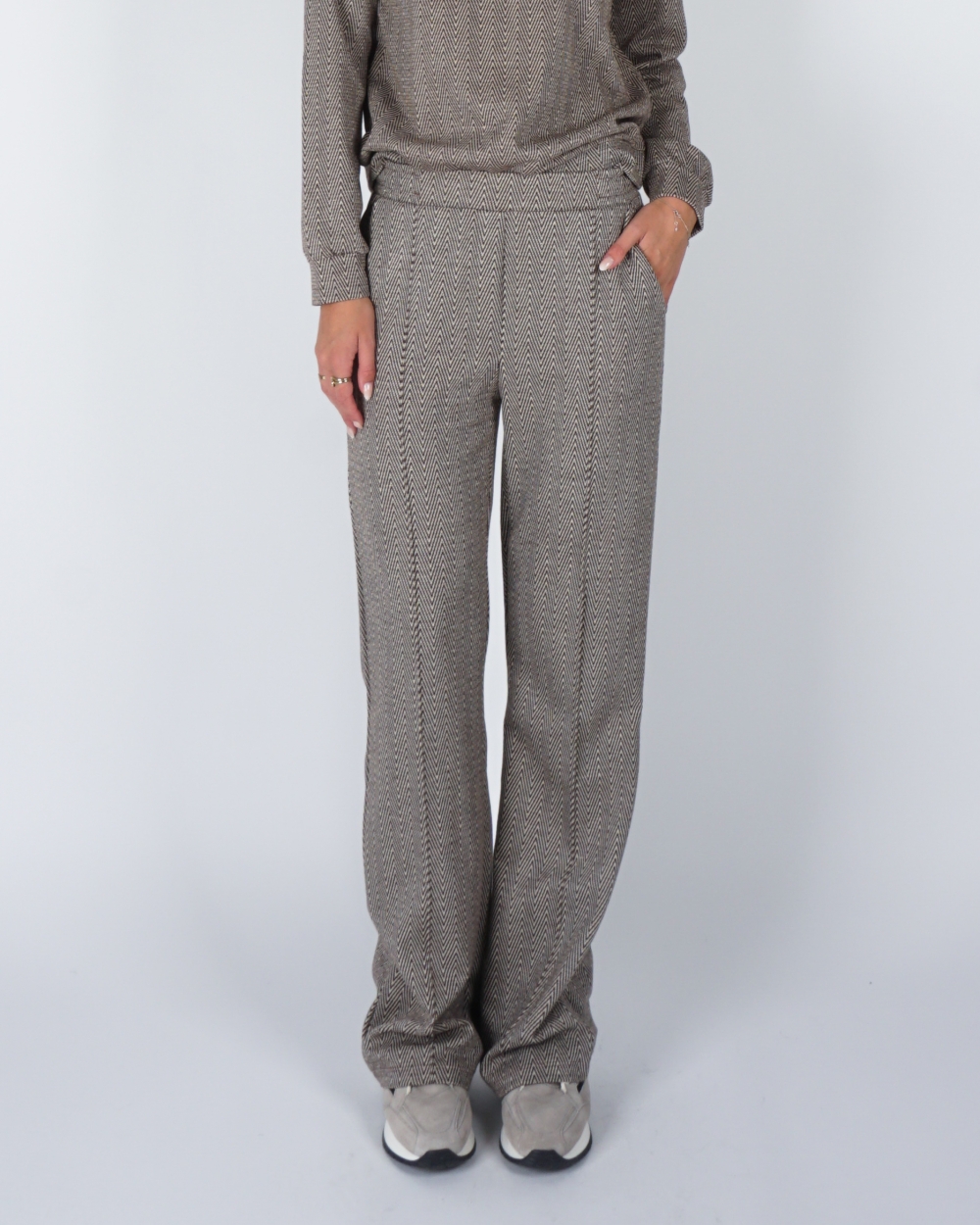 FLARED BROEK MET ZIGZAGPATROON
