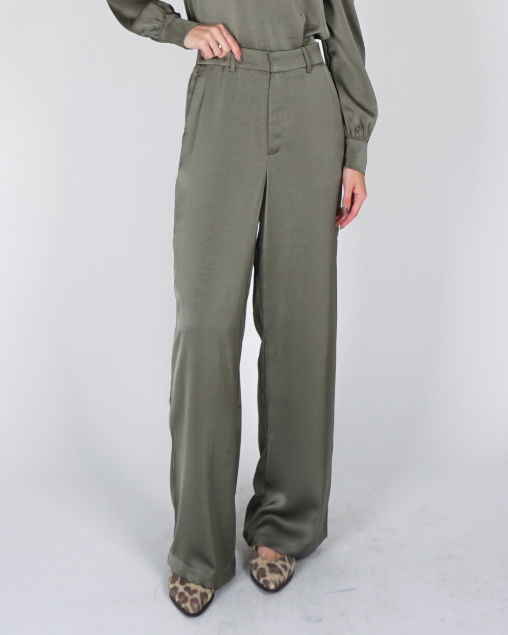 PANTALON EMMETT SATIJN ARMY