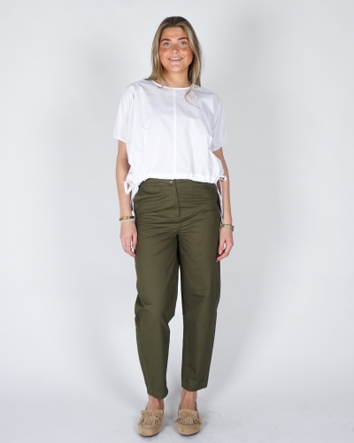YAYA BARREL BROEK MET HOGE TAILLE EN KNOOPDETAIL GROEN