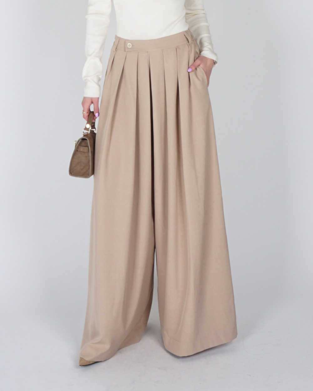 PANTALON MET PLOOIEN CAMEL