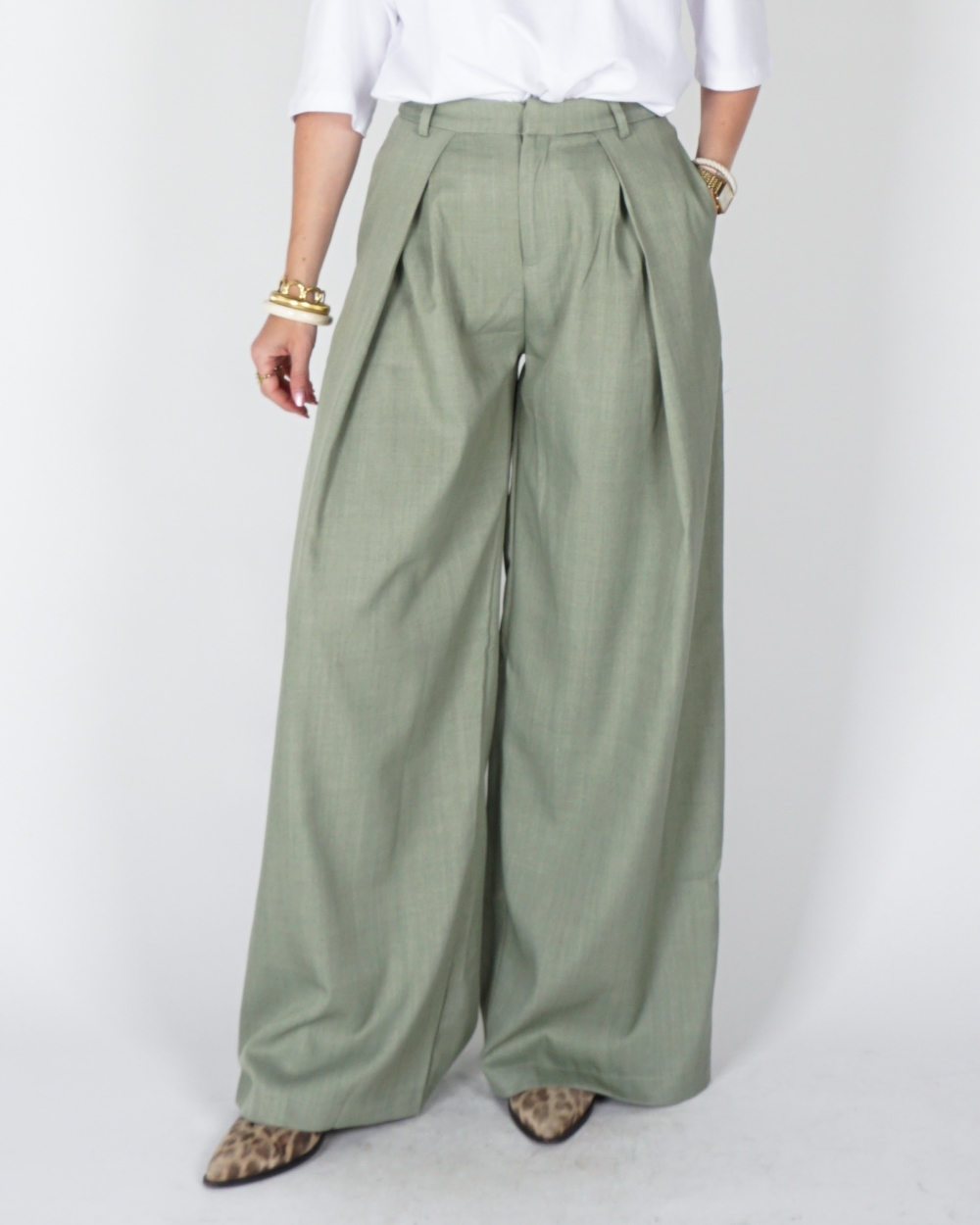 PANTALON MET PLOOIEN GROEN