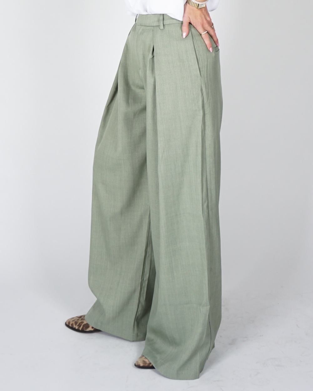 PANTALON MET PLOOIEN GROEN