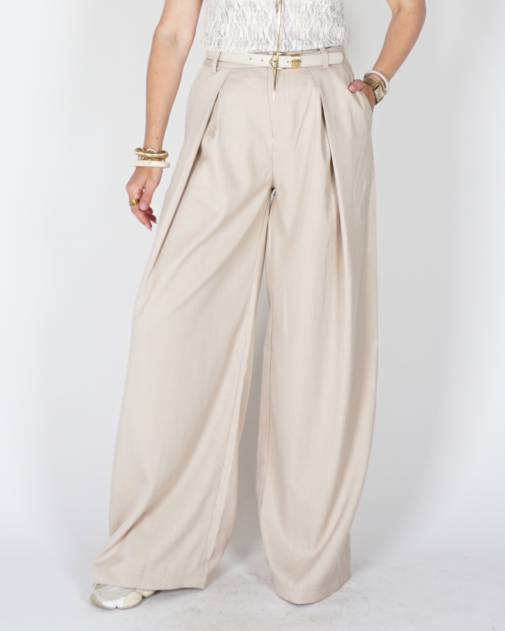 PANTALON MET PLOOI BEIGE