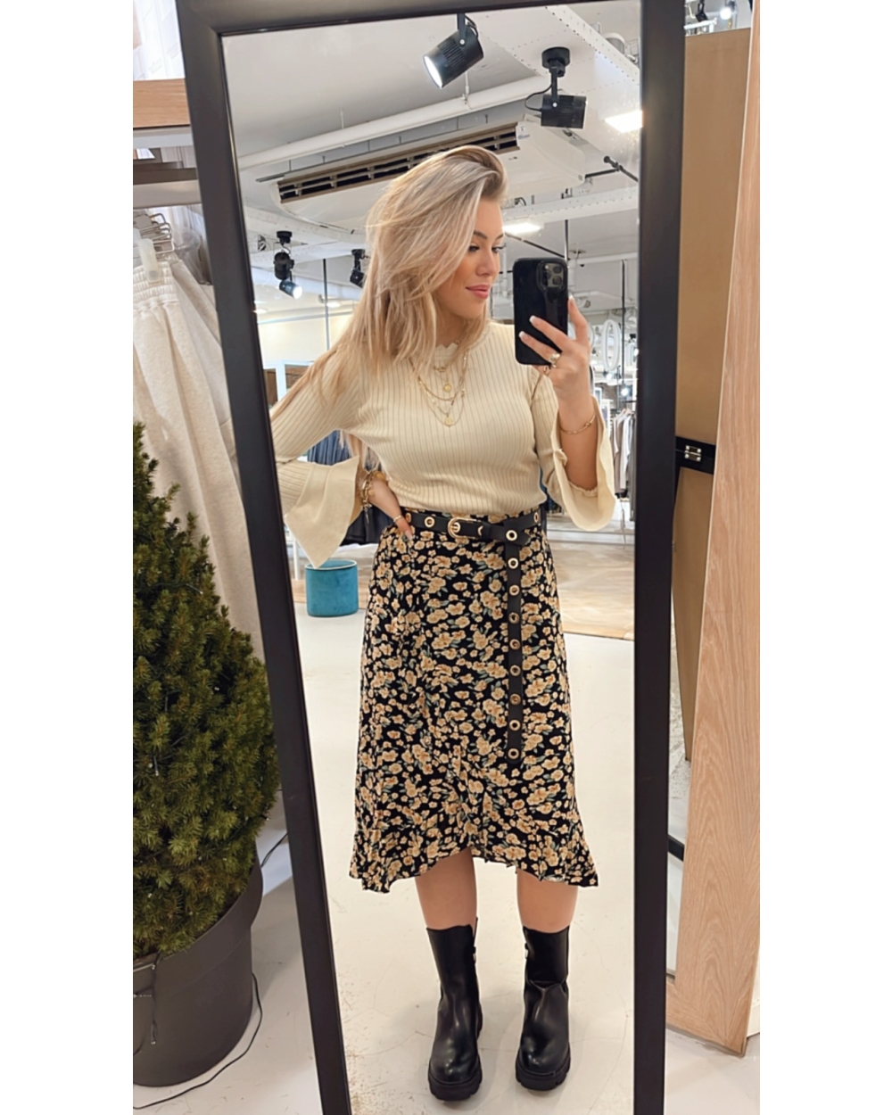 ALINA ROK