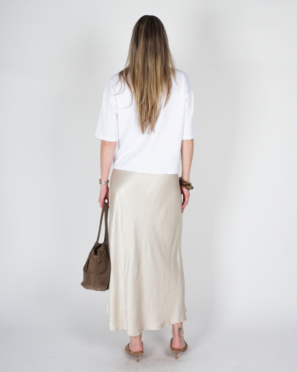 LANGE SATIJNEN ROK BEIGE