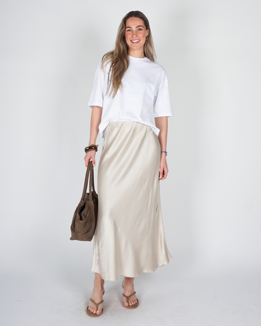 LANGE SATIJNEN ROK BEIGE