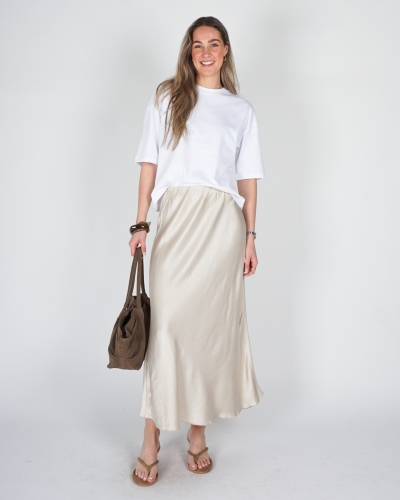 LANGE SATIJNEN ROK BEIGE