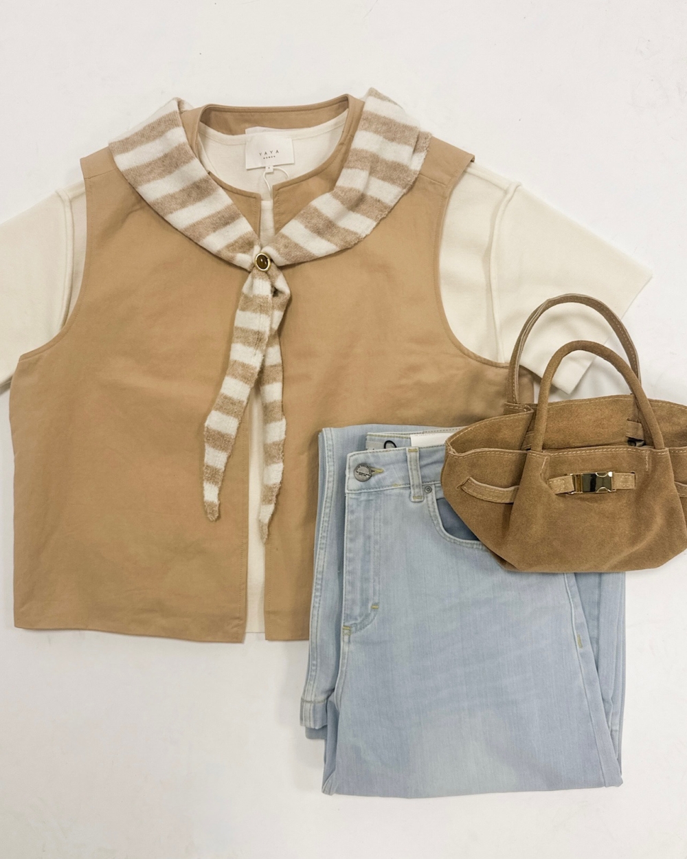 GESTREEPTE TRIANGLE SJAAL BEIGE ECRU
