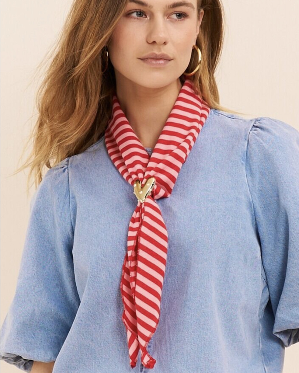 GESTREEPTE TRIANGLE SJAAL ROZE ROOD