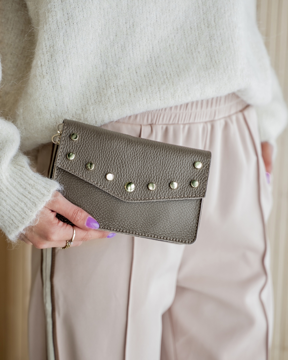 TAS LAURA CLASSIC DONKER TAUPE