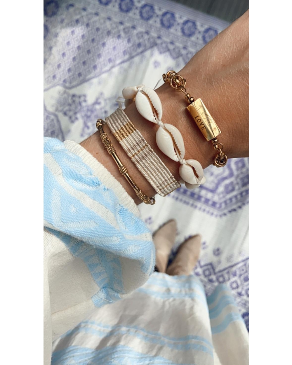 SCHAKELARMBAND LOVE BEDEL GOUD