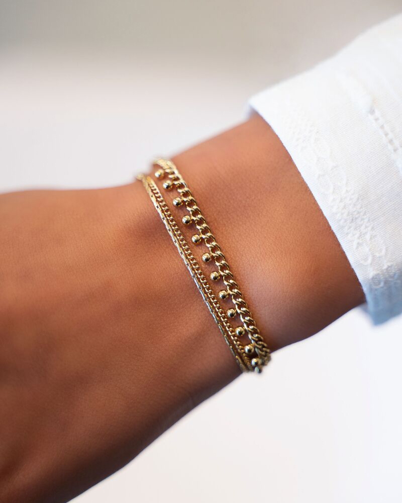 ARMBAND DRIEDUBBEL BOLLETJES GOUD 